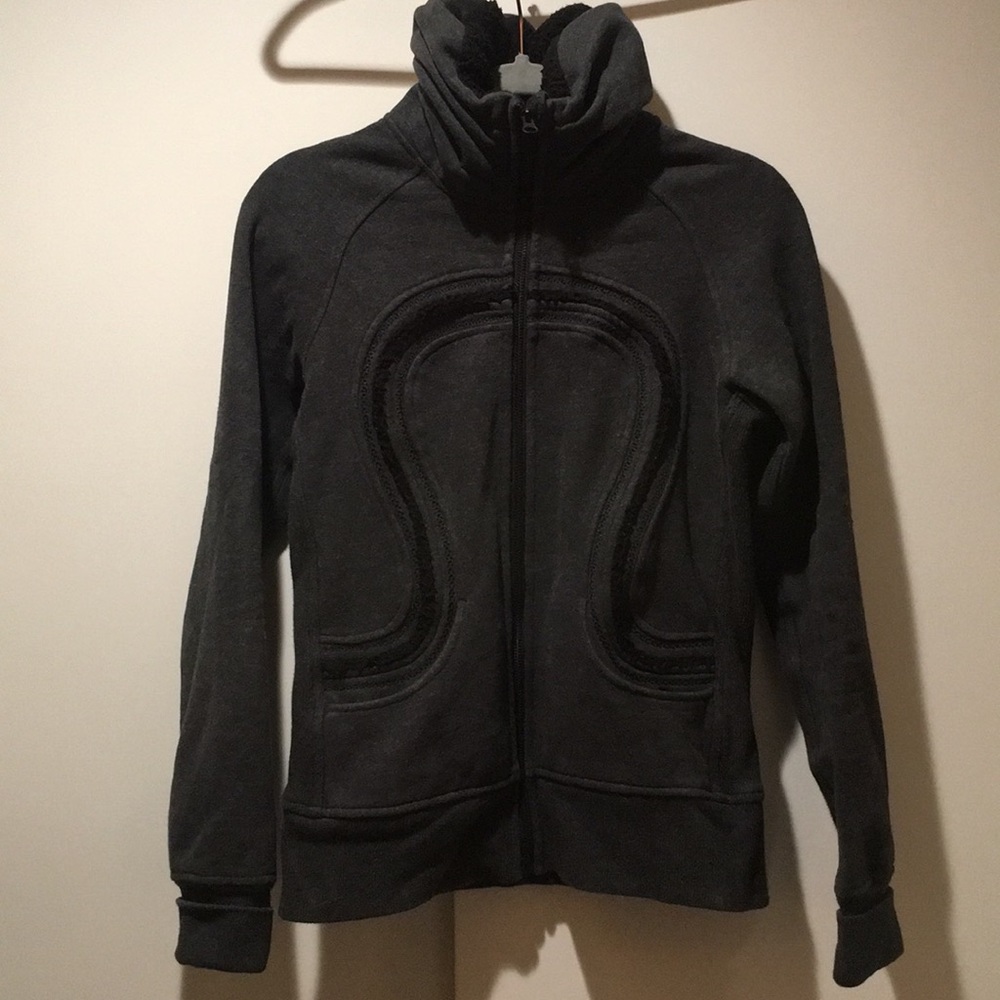 Lululemon Scuba Jacket - Size 6